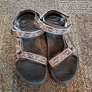 Floral Tevas